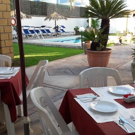 לינה וארוחת בוקר Brunelli 3*